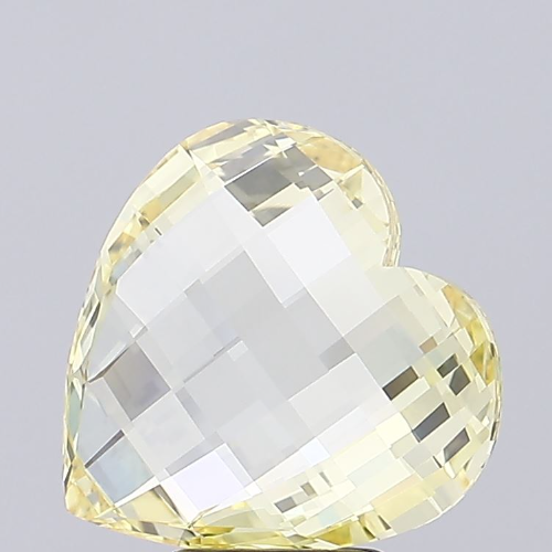 HEART MODIFIED YELLOW VS1